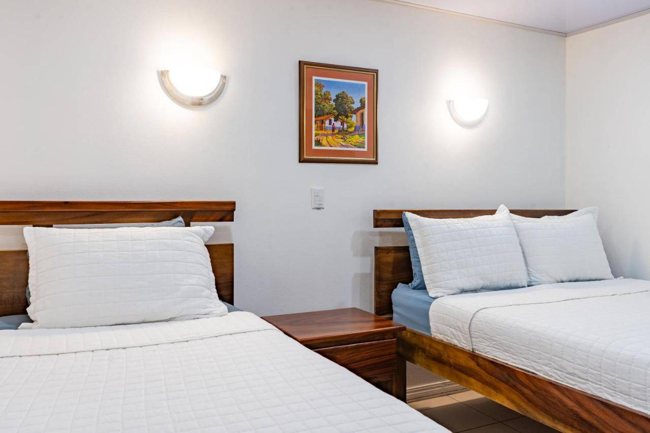Laguna Eco Village #205 Pool/ Tennis Courts/ Bbq Quepos