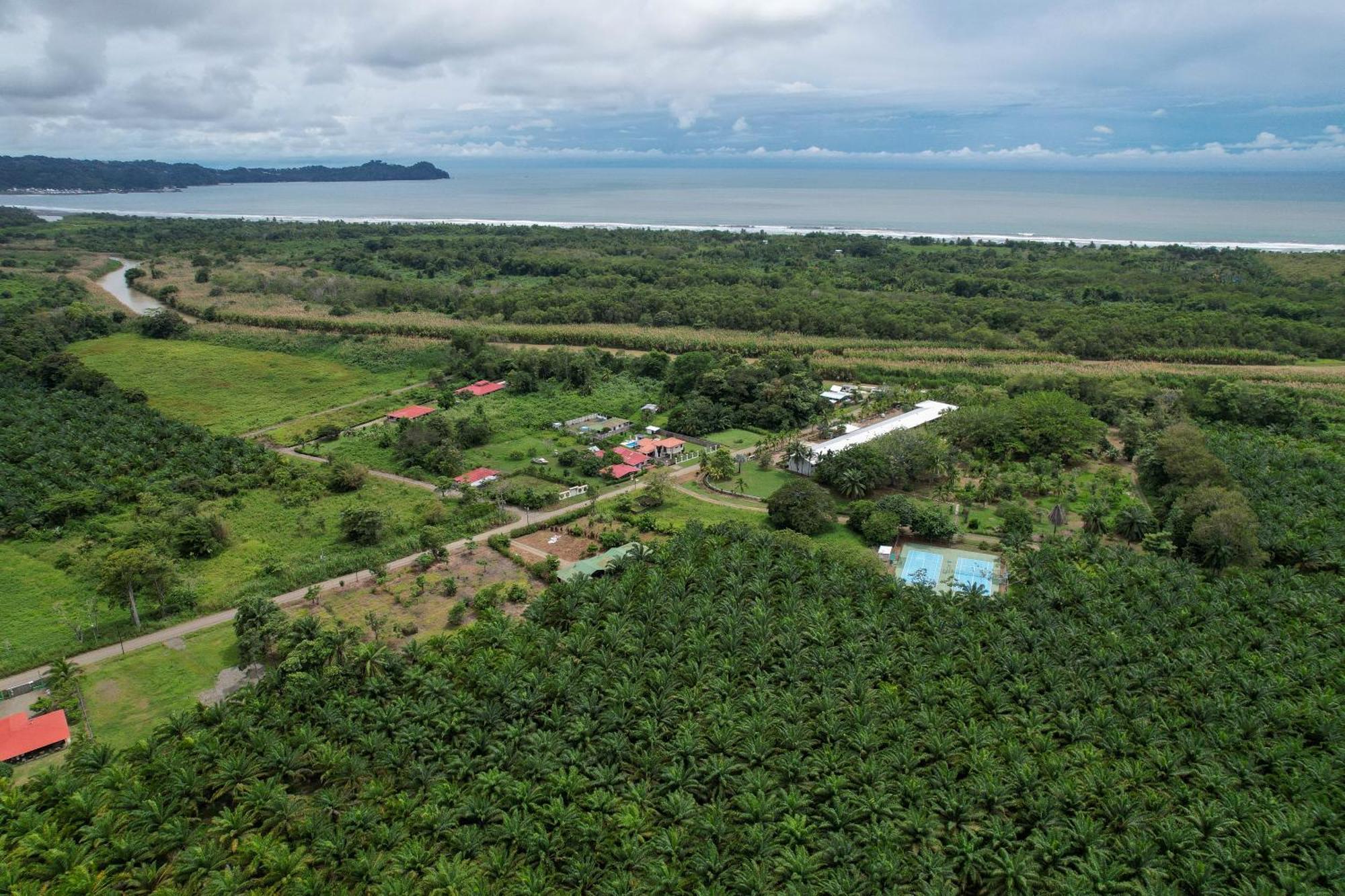 Laguna Eco Village #205 Pool/ Tennis Courts/ Bbq Apartment Quepos